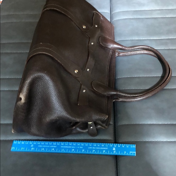 Brown leather Ferragamo purse - Picture 4 of 7